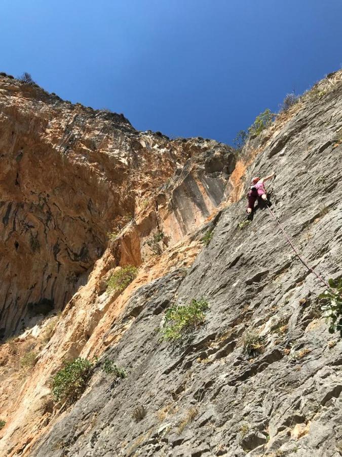 "The Stone" Daire Agios Vlasios  Dış mekan fotoğraf