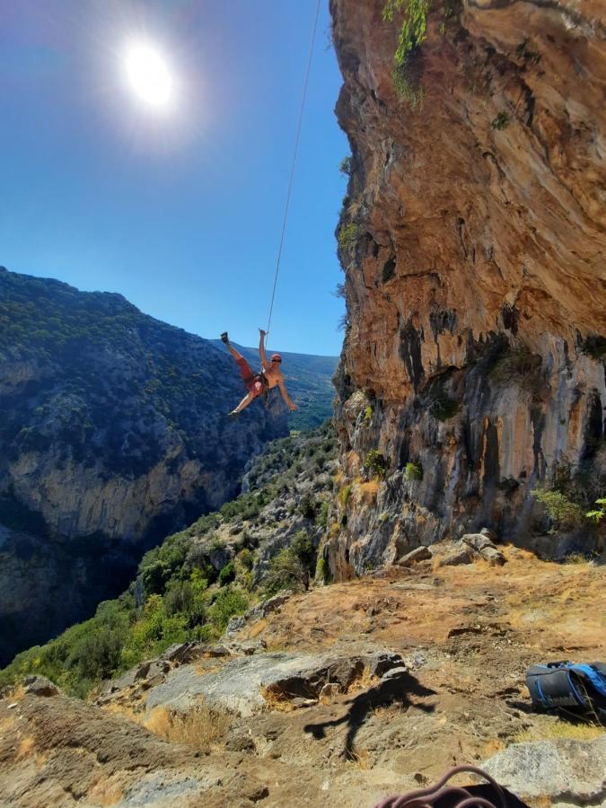 "The Stone" Daire Agios Vlasios  Dış mekan fotoğraf