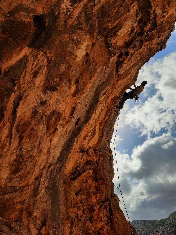 "The Stone" Daire Agios Vlasios  Dış mekan fotoğraf